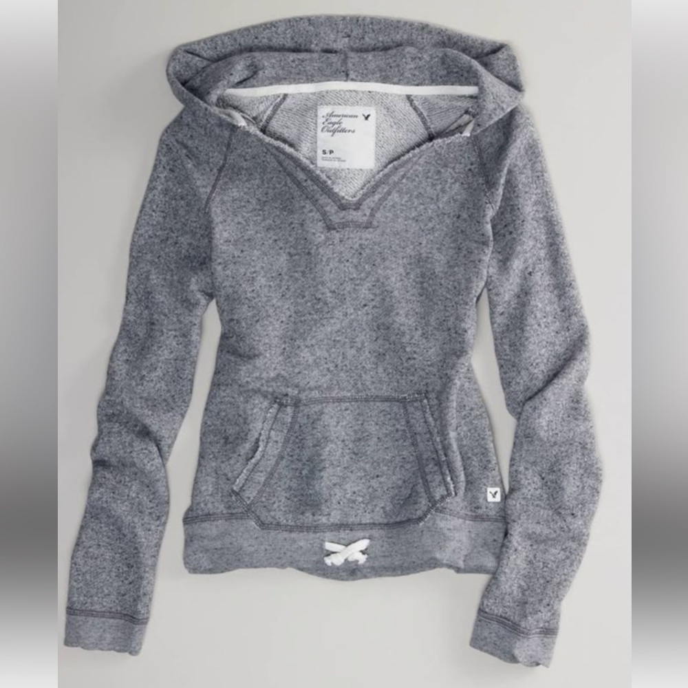 American Eagle Outfitters Heather Gray V-Neck Pullover Hoodie